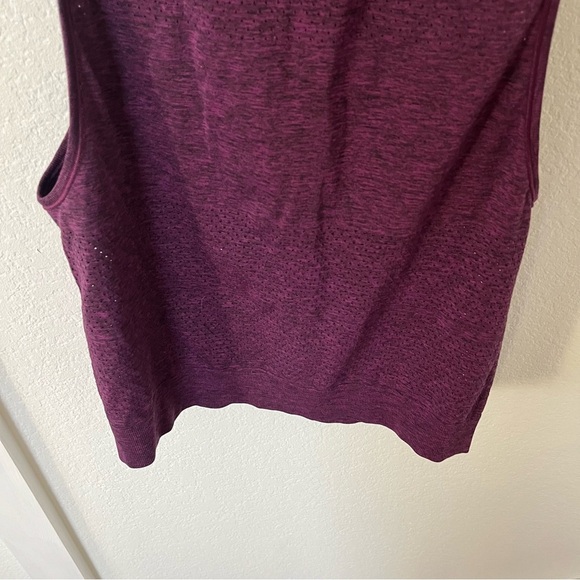 Lululemon Athletica Women's 2 Workout Tank Top - Picture 4 of 7